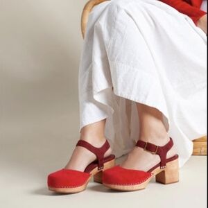 Elegant Red Suede Women's Clogs